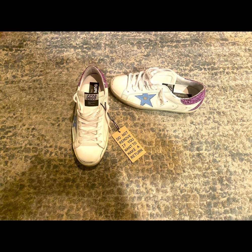 Golden Goose shoes size 39. Authentic Super Star leather. Brand new with tags